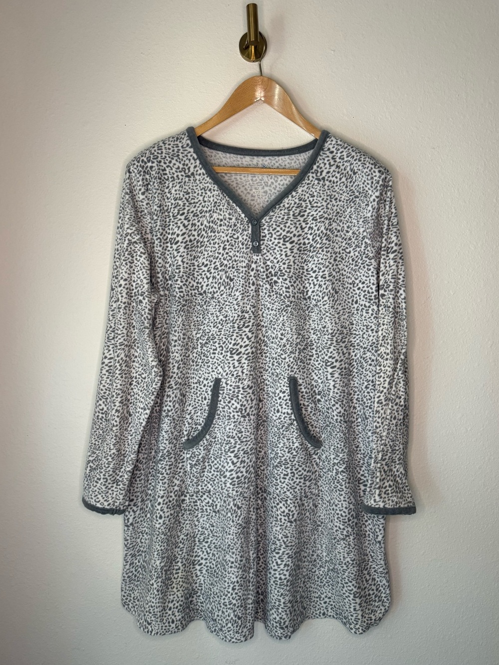 Croft & Barrow Plush Animal Print Sleep Lounge Nightgown Gray White size XL